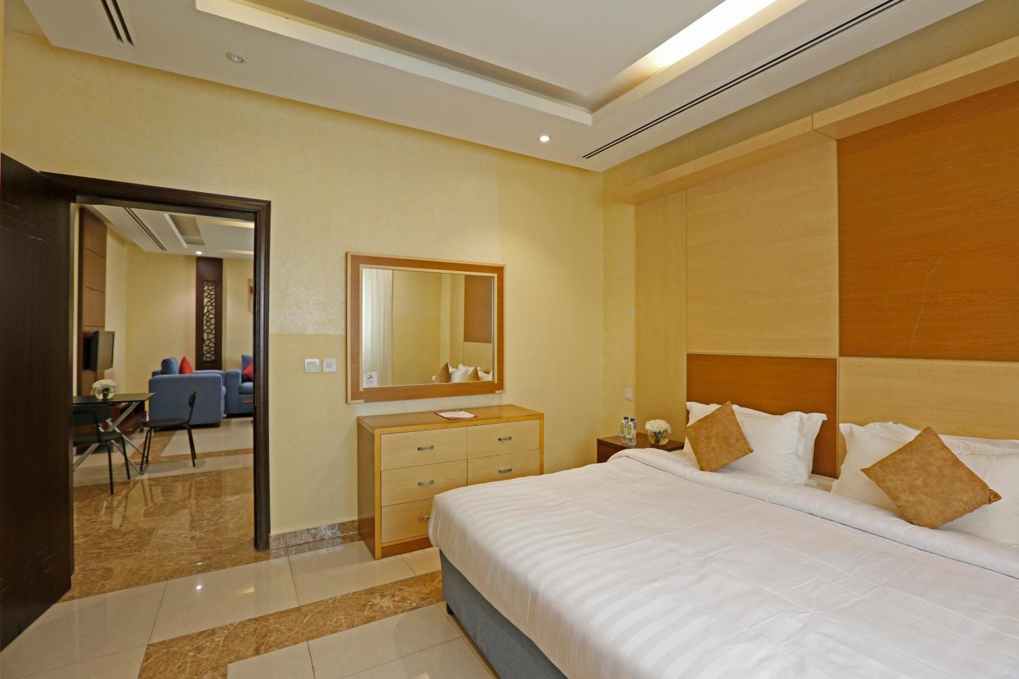 Hotelier Suites By Cantonal Riaad Buitenkant foto