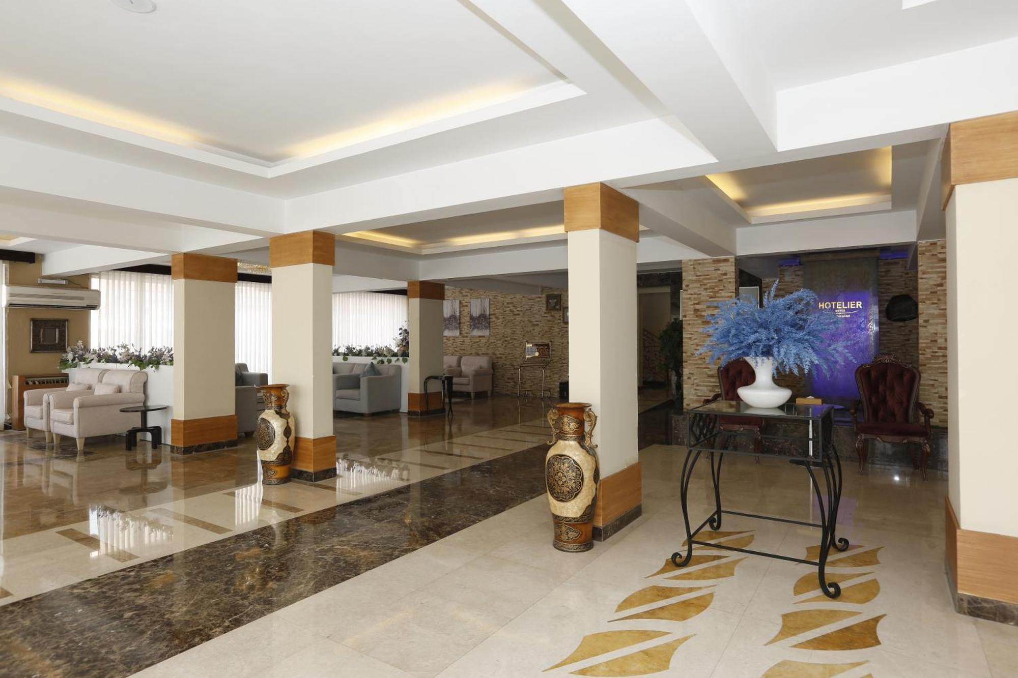 Hotelier Suites By Cantonal Riaad Buitenkant foto
