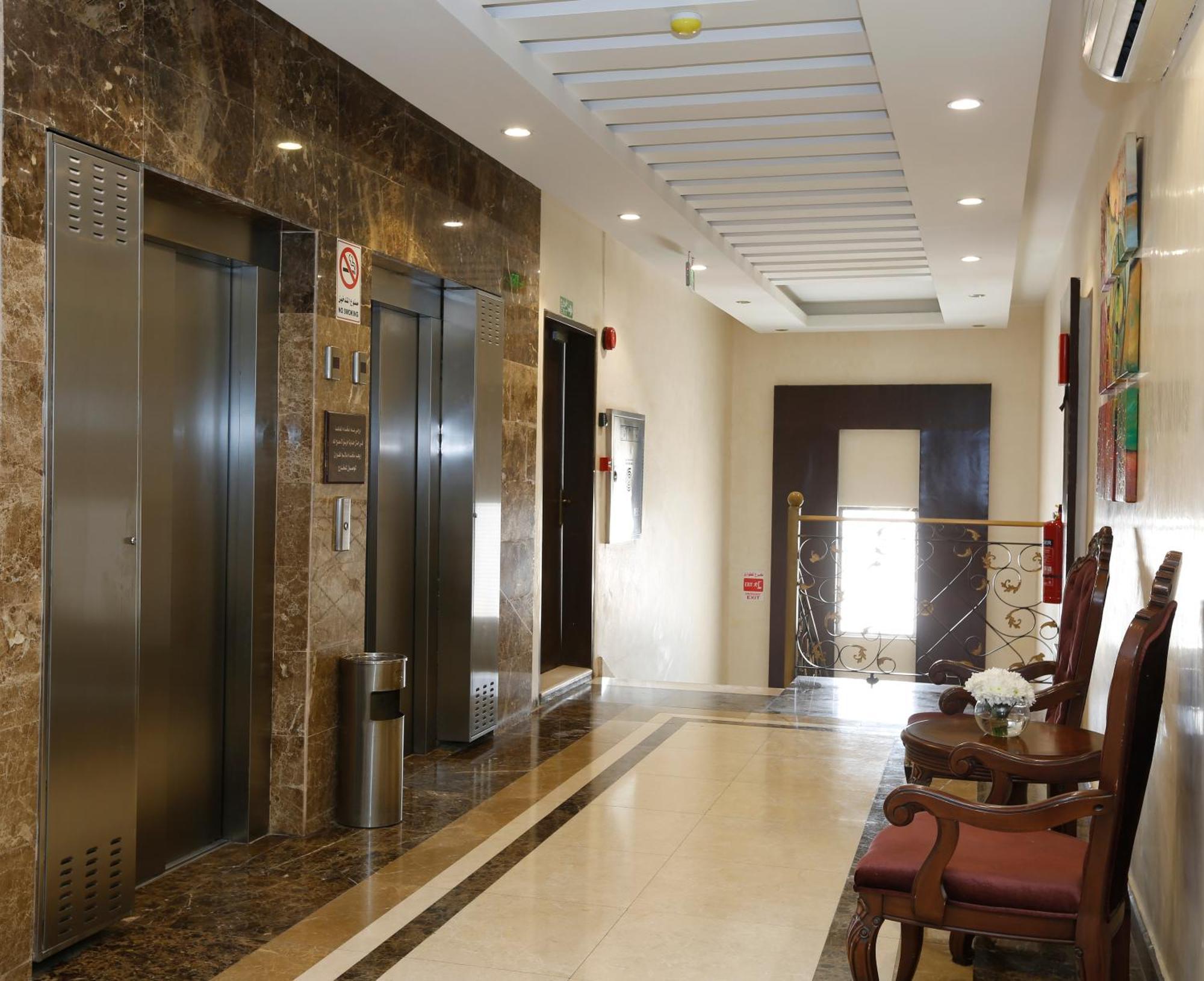 Hotelier Suites By Cantonal Riaad Buitenkant foto